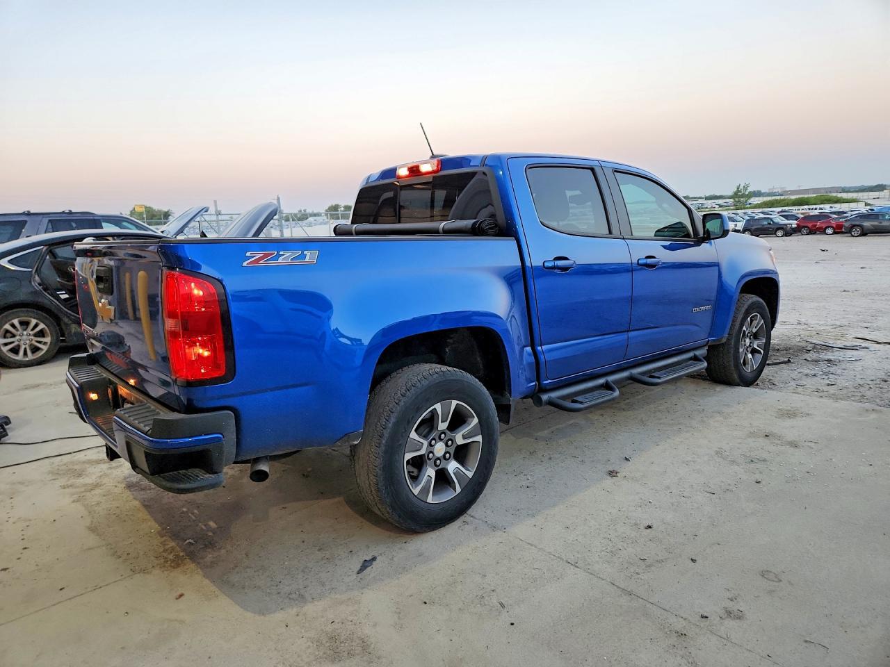 2018 Chevrolet Colorado Z71 - Image 3