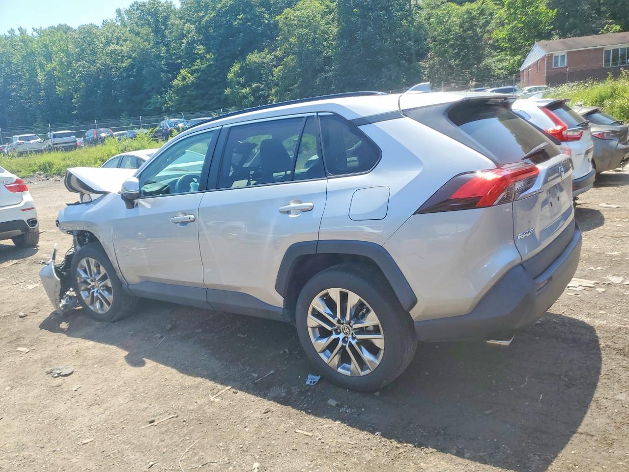 2021 Toyota Rav4 Xle Premium - Фото 2