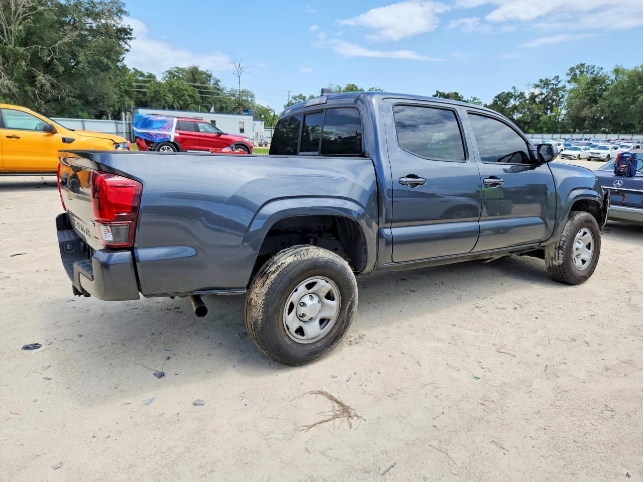 2022 Toyota Tacoma Sr V6 - Фото 3