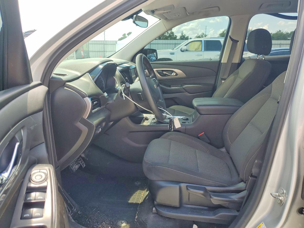 2019 Chevrolet Traverse Ls - Фото 7