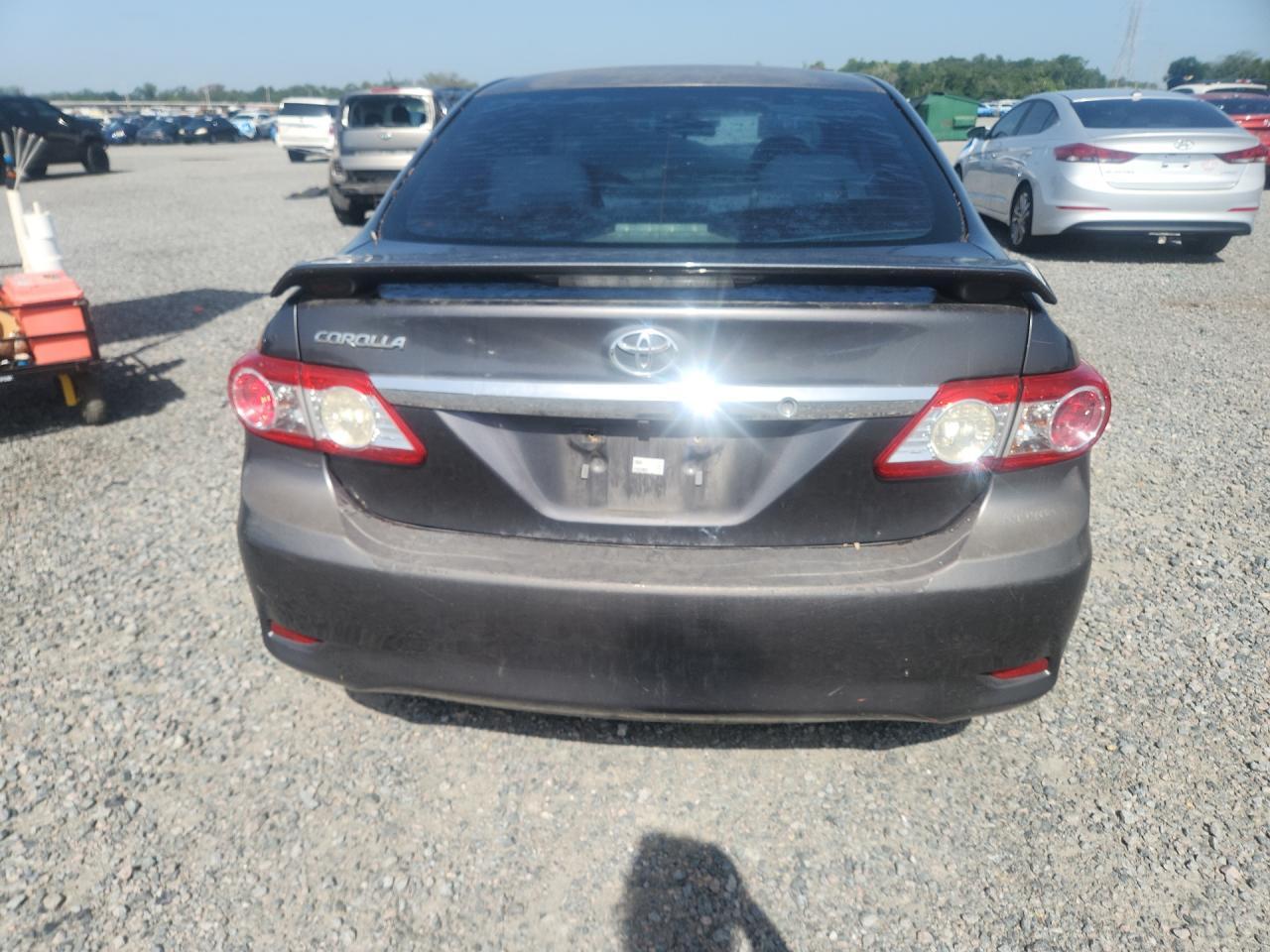 2013 Toyota Corolla L - Image 6