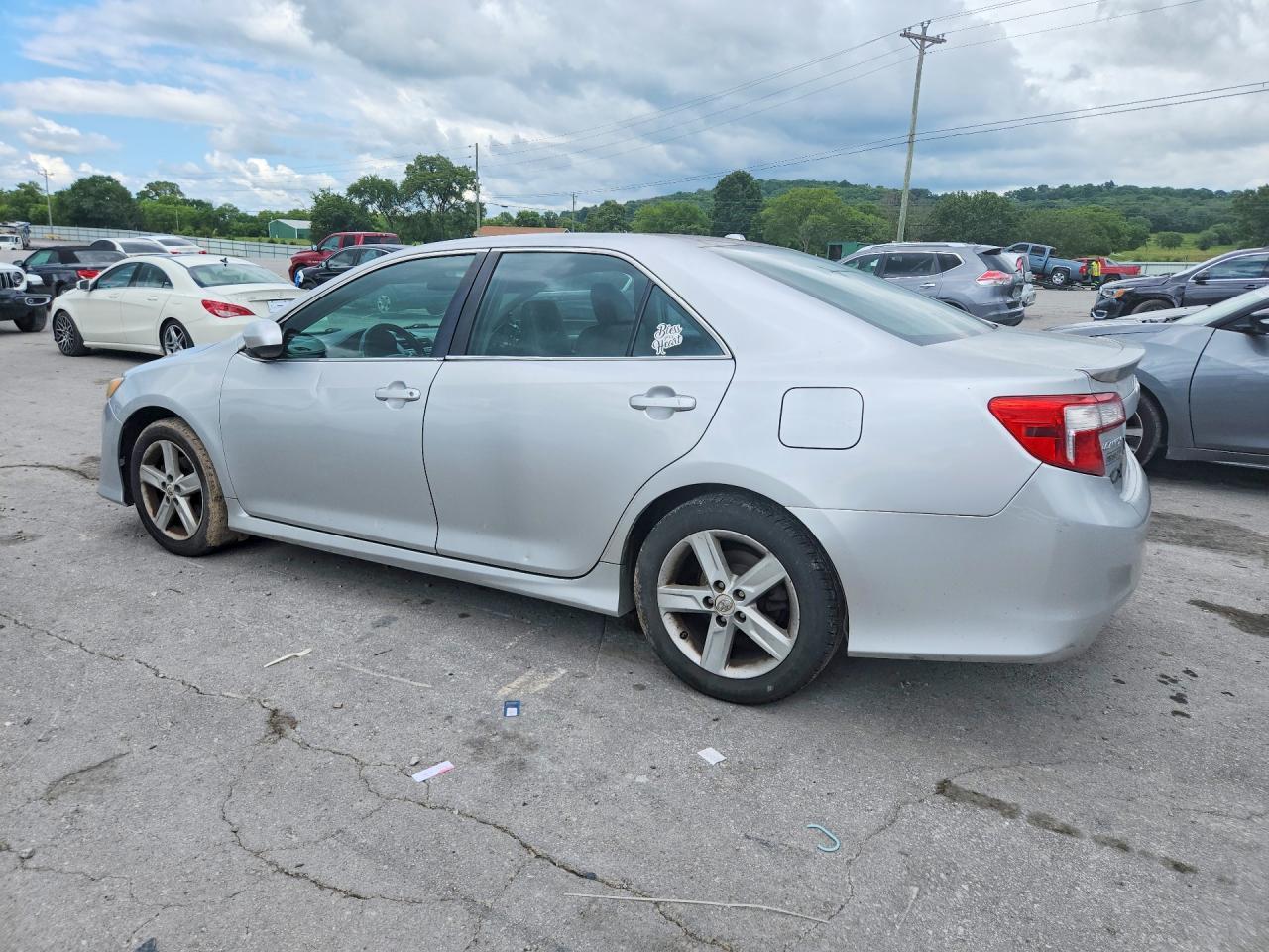 2012 Toyota Camry Se - Image 2