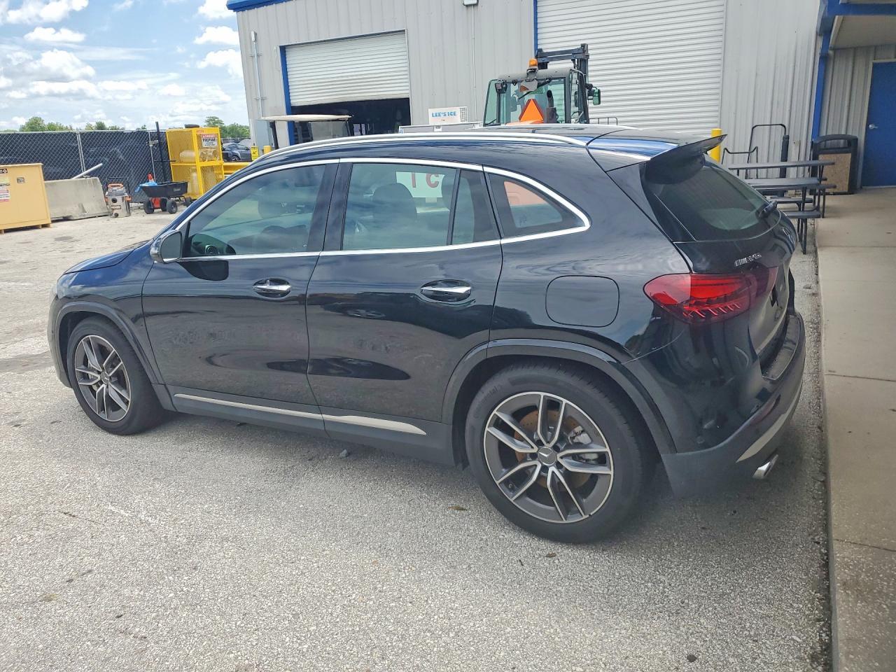 2025 Mercedes-Benz Gla 35 Amg - Image 2