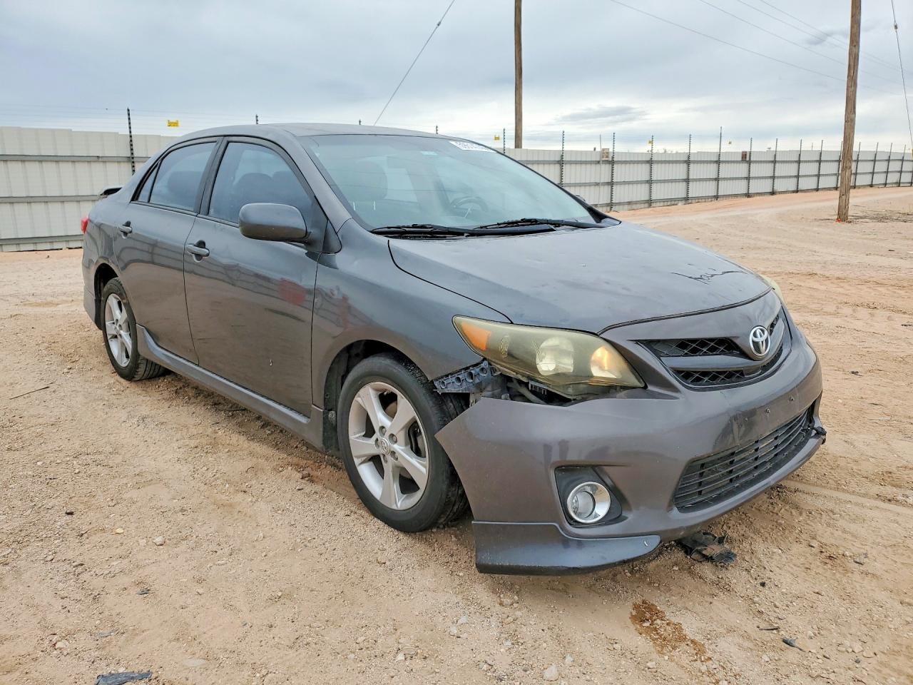 2013 Toyota Corolla Base - Фото 4