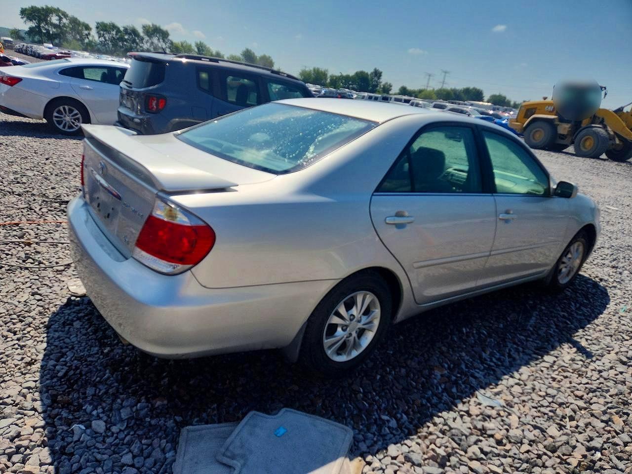 2005 Toyota Camry Le V6 - Фото 3