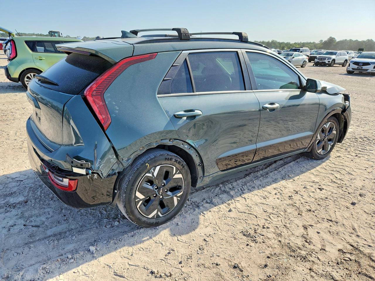 2023 Kia Niro Wave - Image 3
