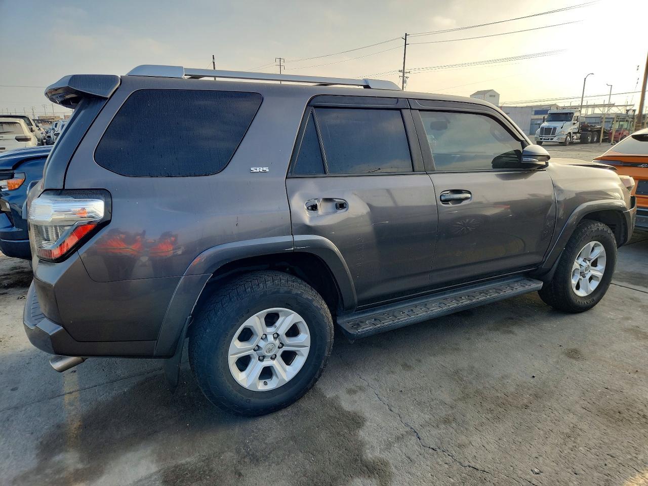 2016 Toyota 4Runner Sr5 Premium - Фото 3