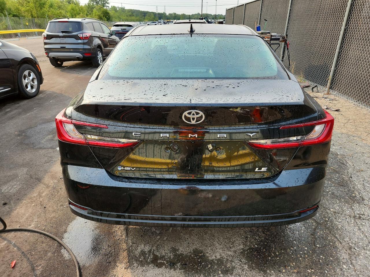 2025 Toyota Camry Le - Фото 6