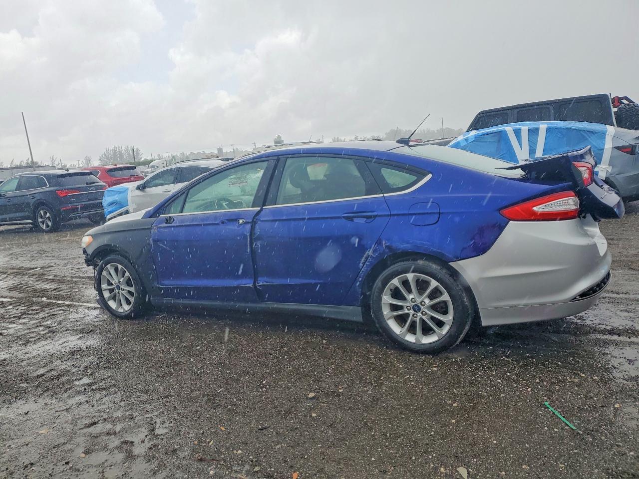 2014 Ford Fusion S - Фото 2
