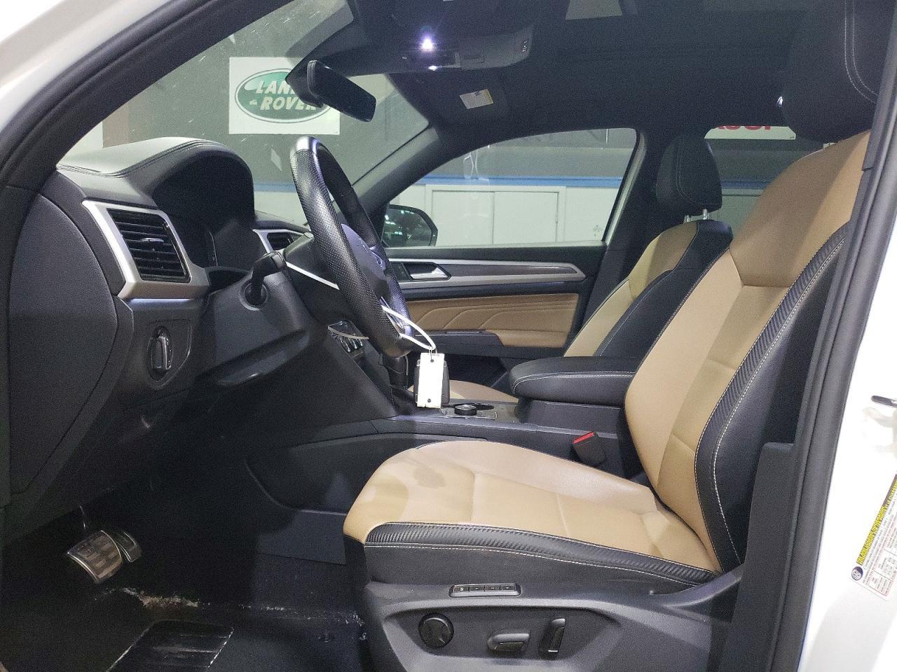 2023 Volkswagen Atlas Cross Sport Sel R-Line - Фото 7