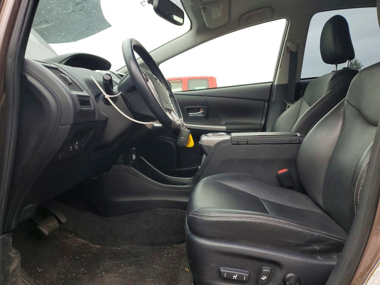 2017 Toyota Prius V Four - Фото 7
