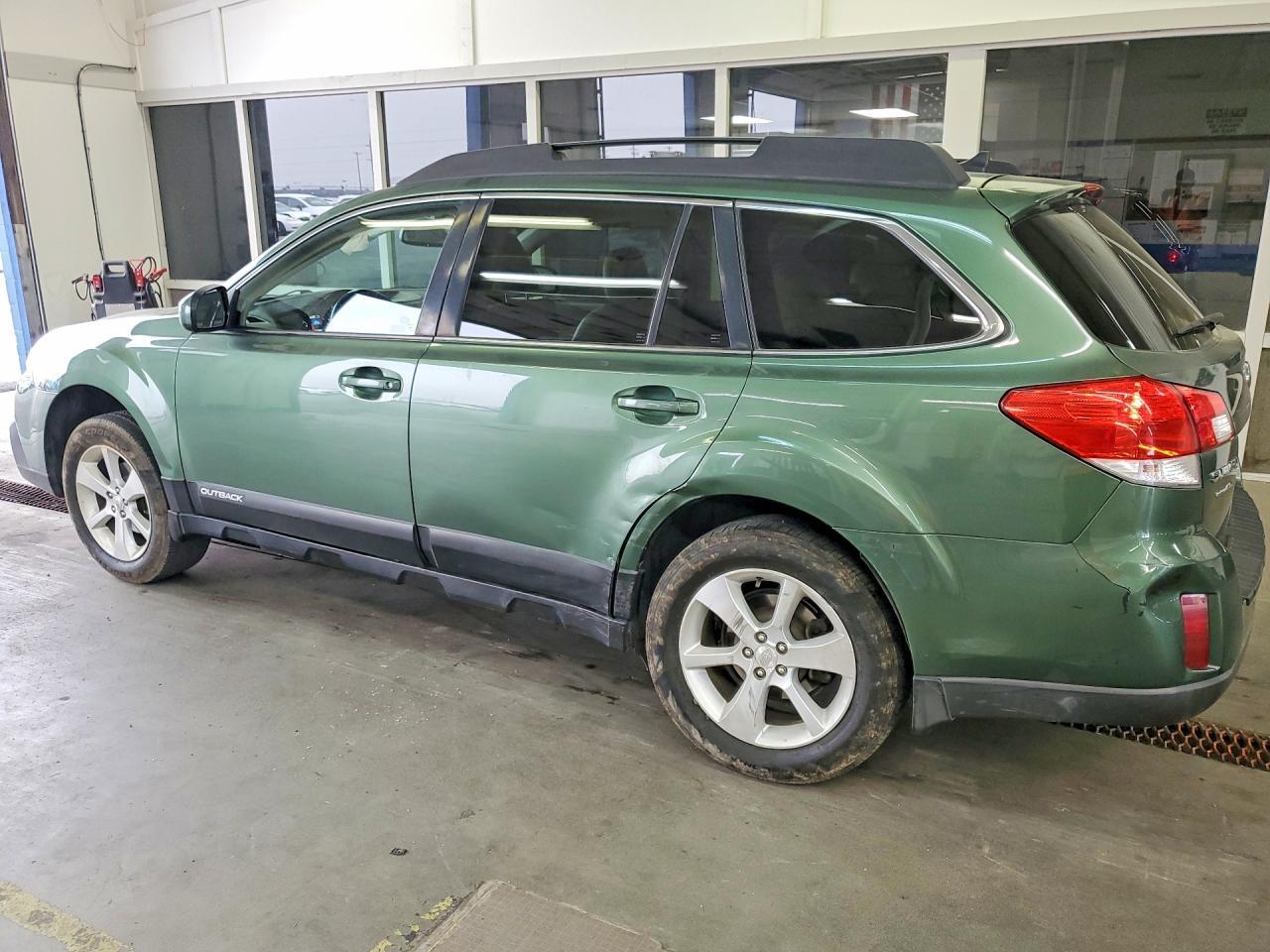 2013 Subaru Outback - Image 2