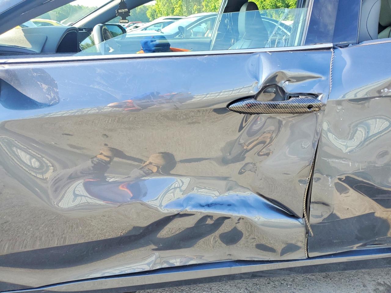 2019 Toyota Avalon Hybrid Limited - Image 7