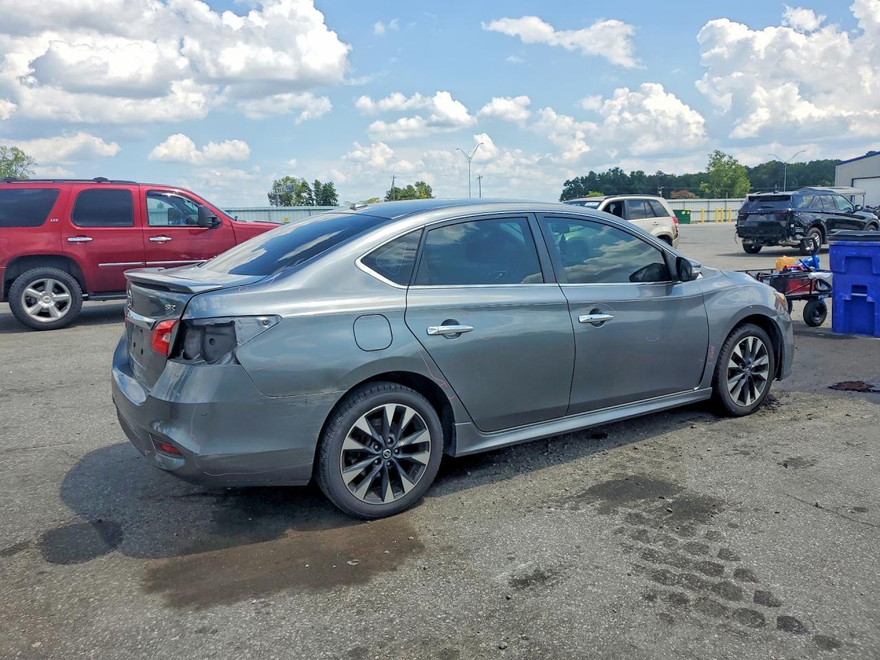 2019 Nissan Sentra Sr - Image 3
