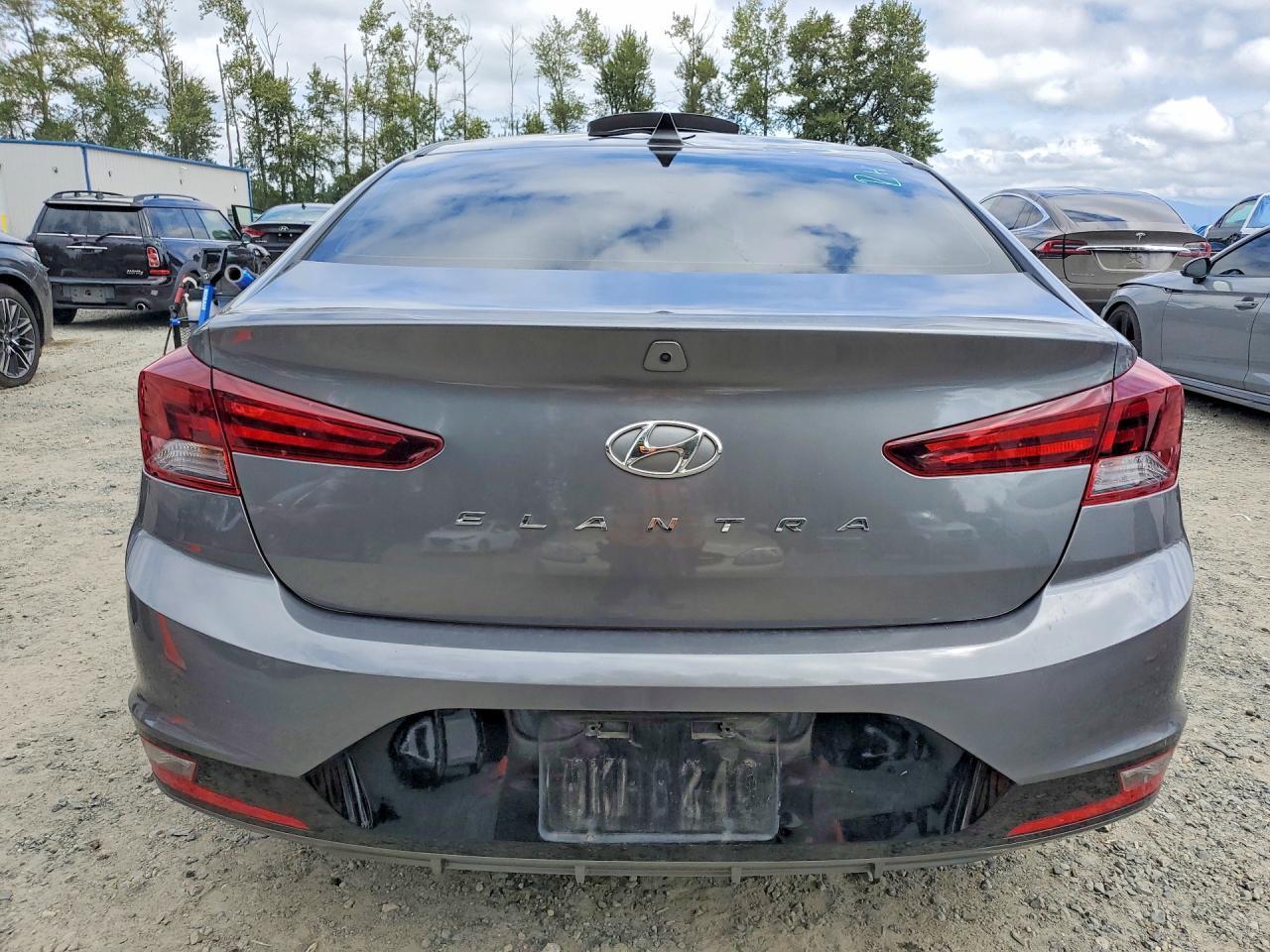 2019 Hyundai Elantra Sel - Image 6