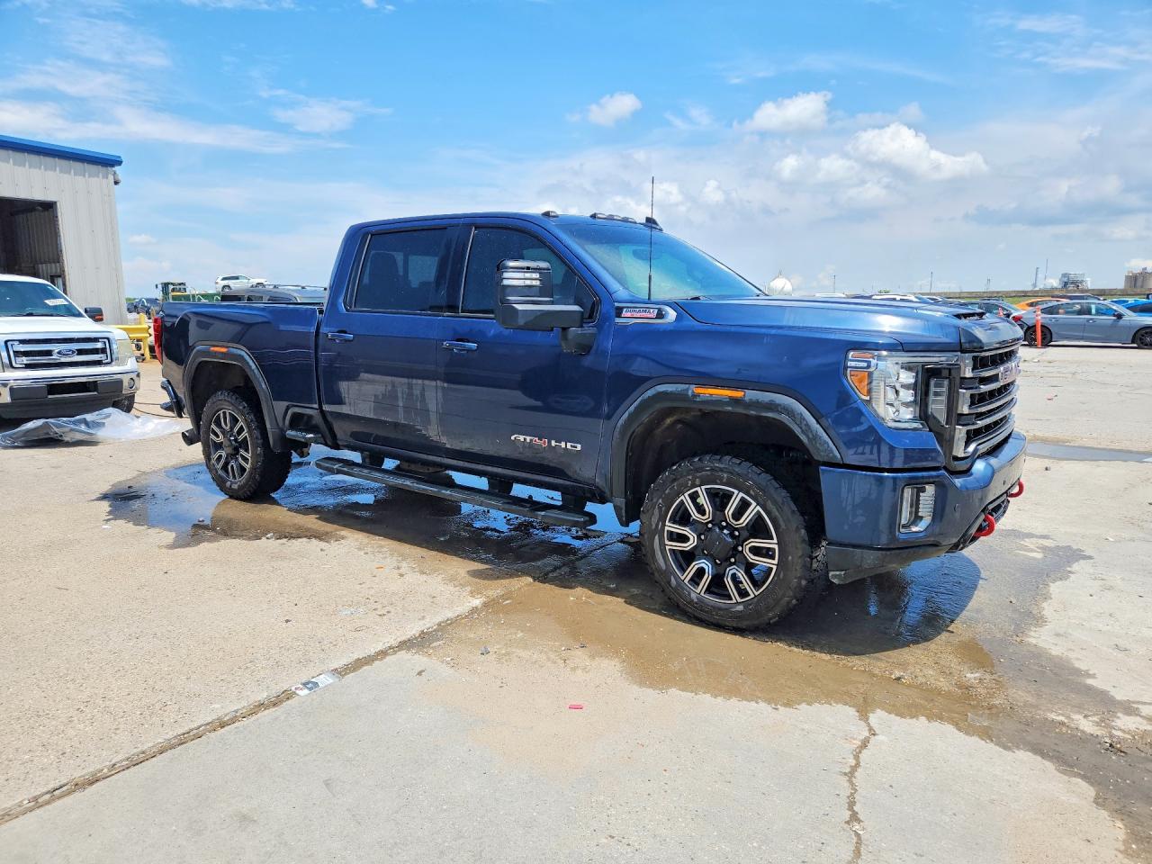 2020 GMC Sierra K2500 At4 - Image 4