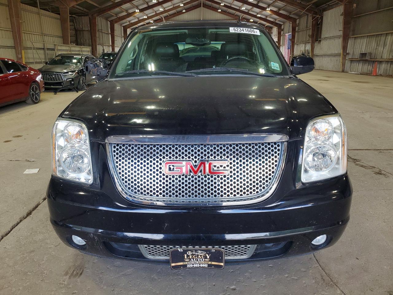 2011 GMC Yukon Denali - Фото 5