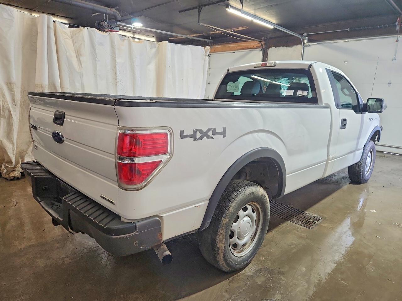 2014 Ford F150 - Фото 3