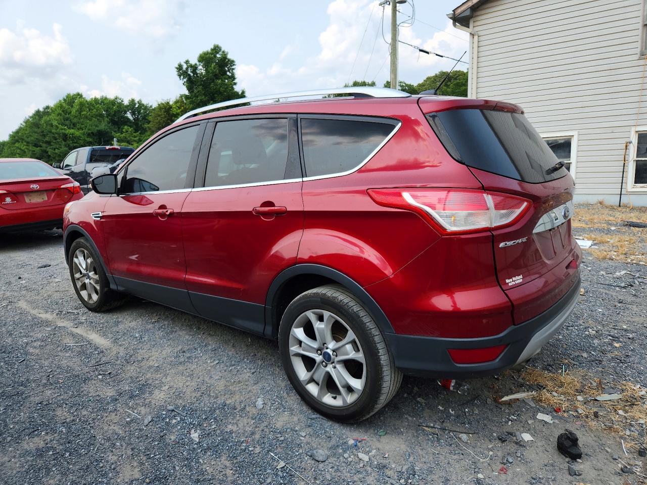 2015 Ford Escape Titanium - Фото 2
