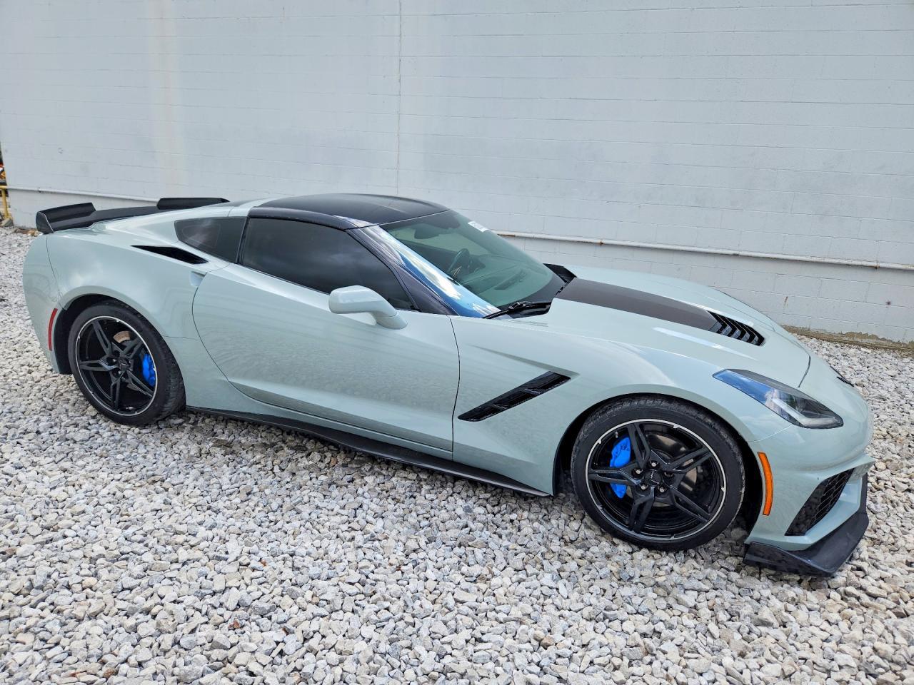 2017 Chevrolet Corvette - Фото 4