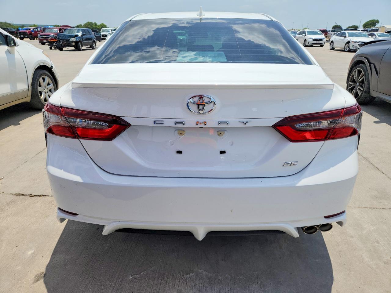 2024 Toyota Camry Se - Фото 6