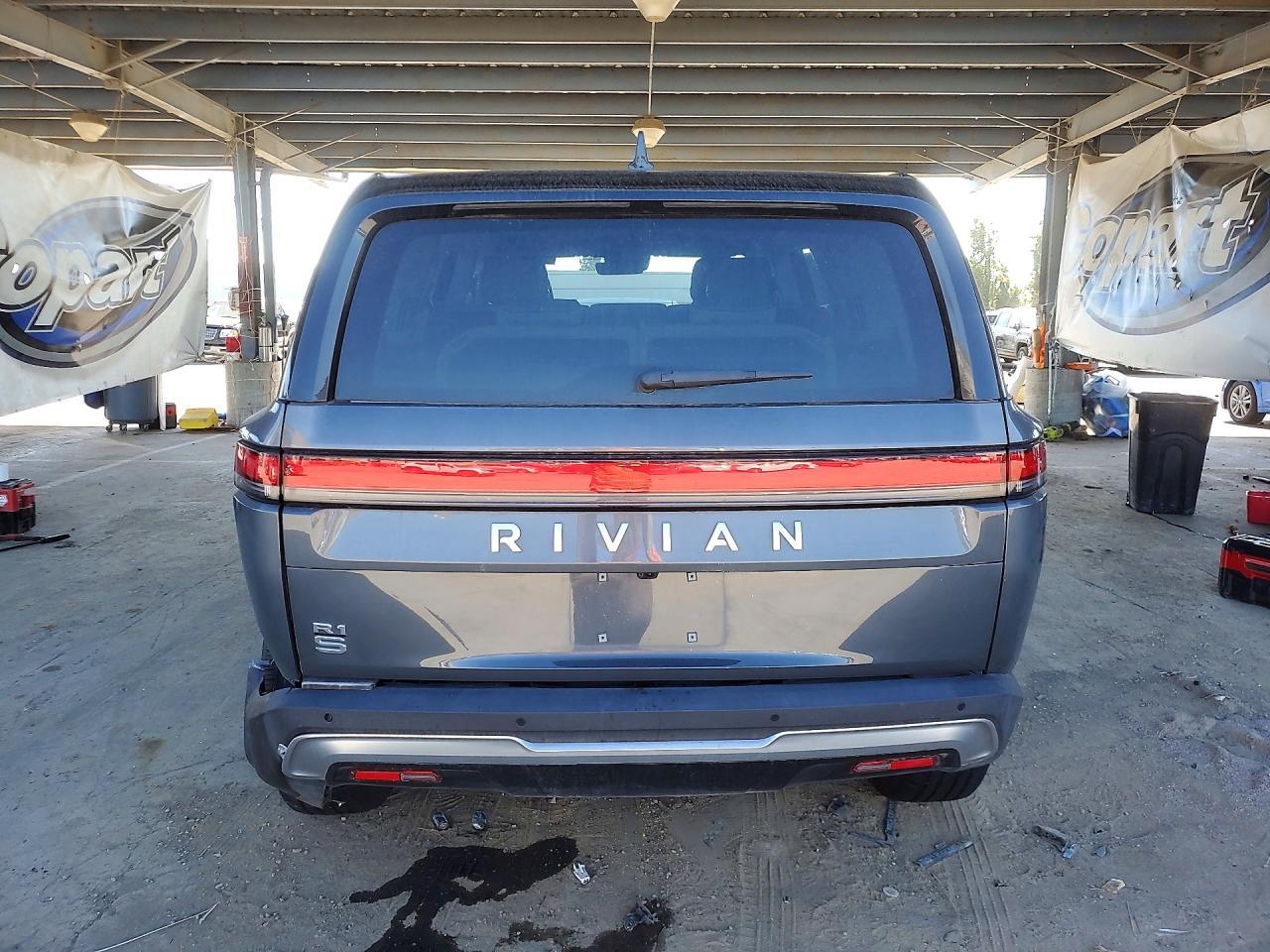 2024 Rivian R1S Adventure - Image 6