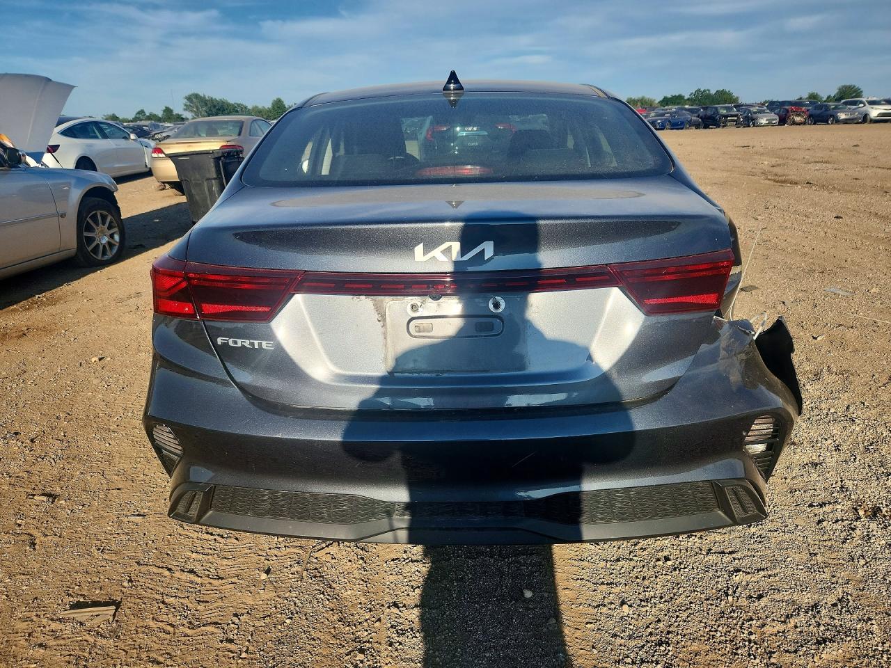 2024 Kia Forte Lxs - Image 6