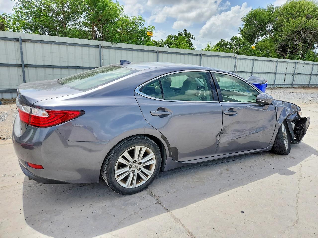 2015 Lexus Es 350 - Фото 3