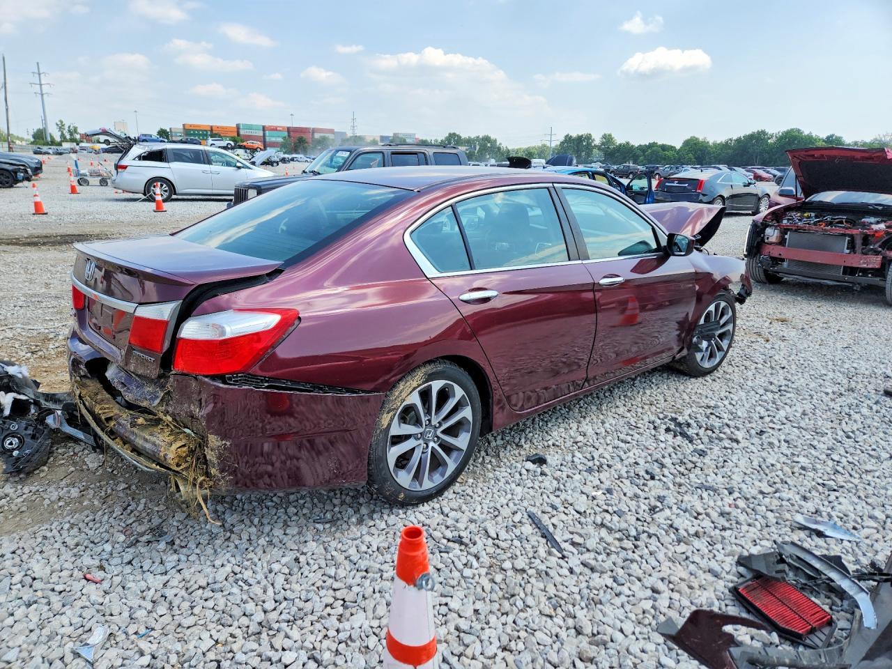 2015 Honda Accord Sport - Image 3