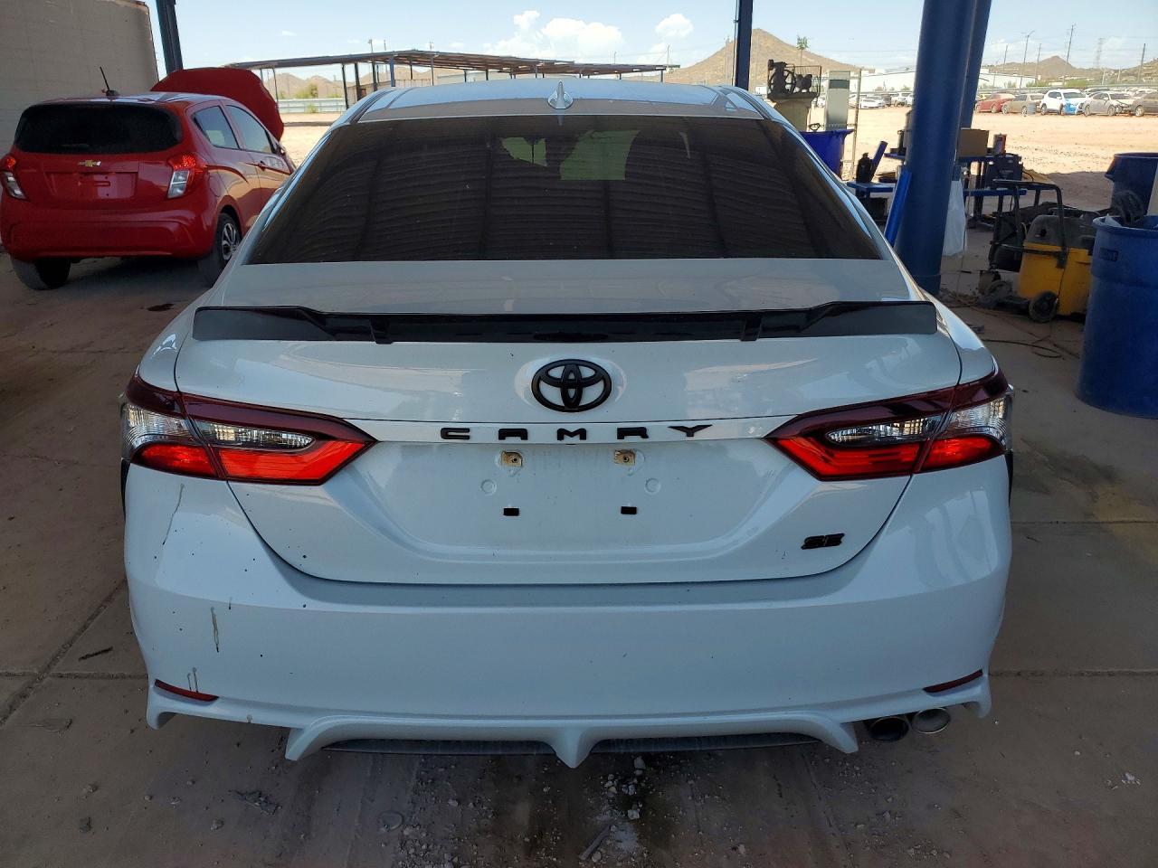 2023 Toyota Camry Se - Image 6