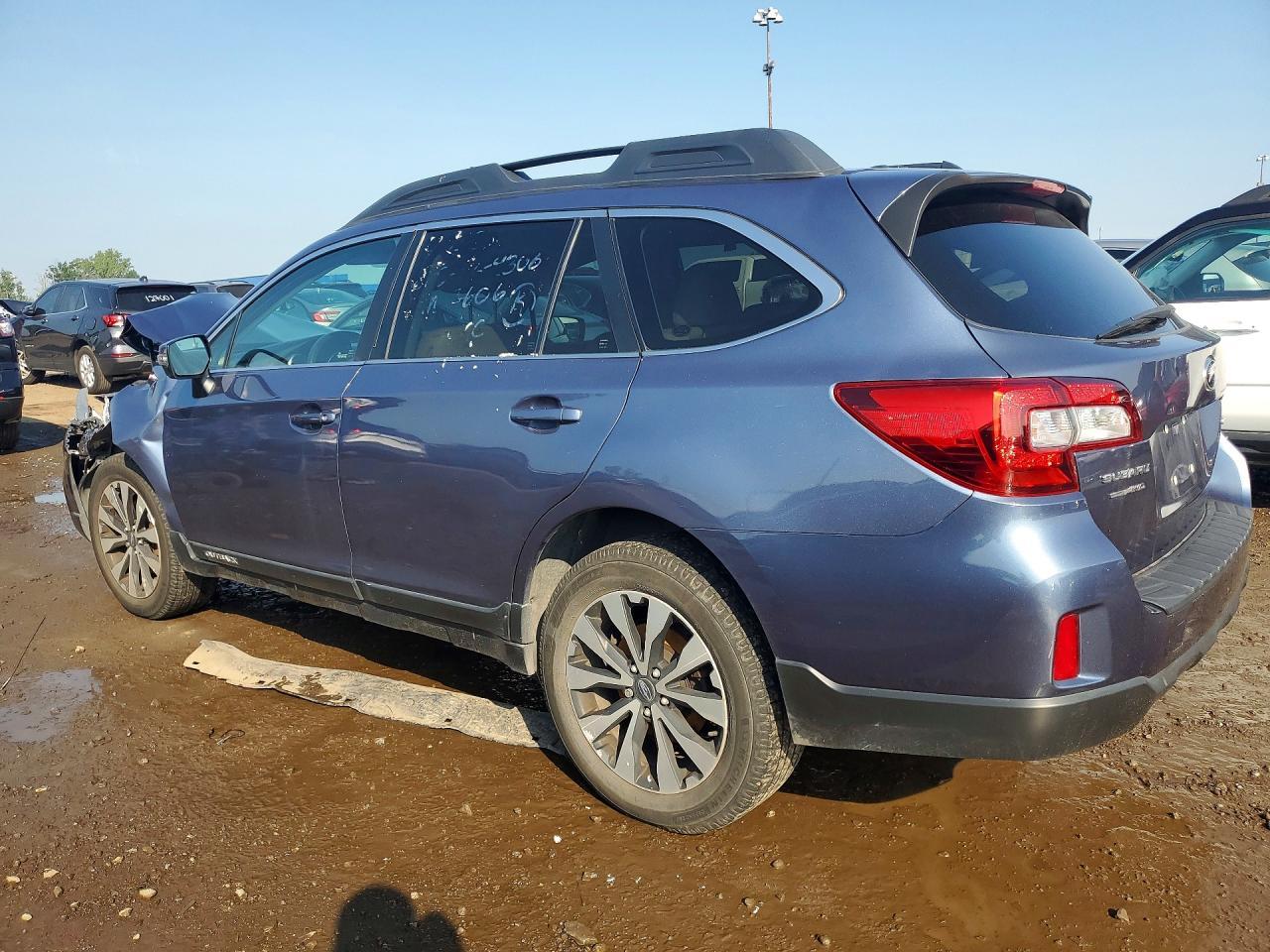 2015 Subaru Outback 2.5I Limited - Фото 2
