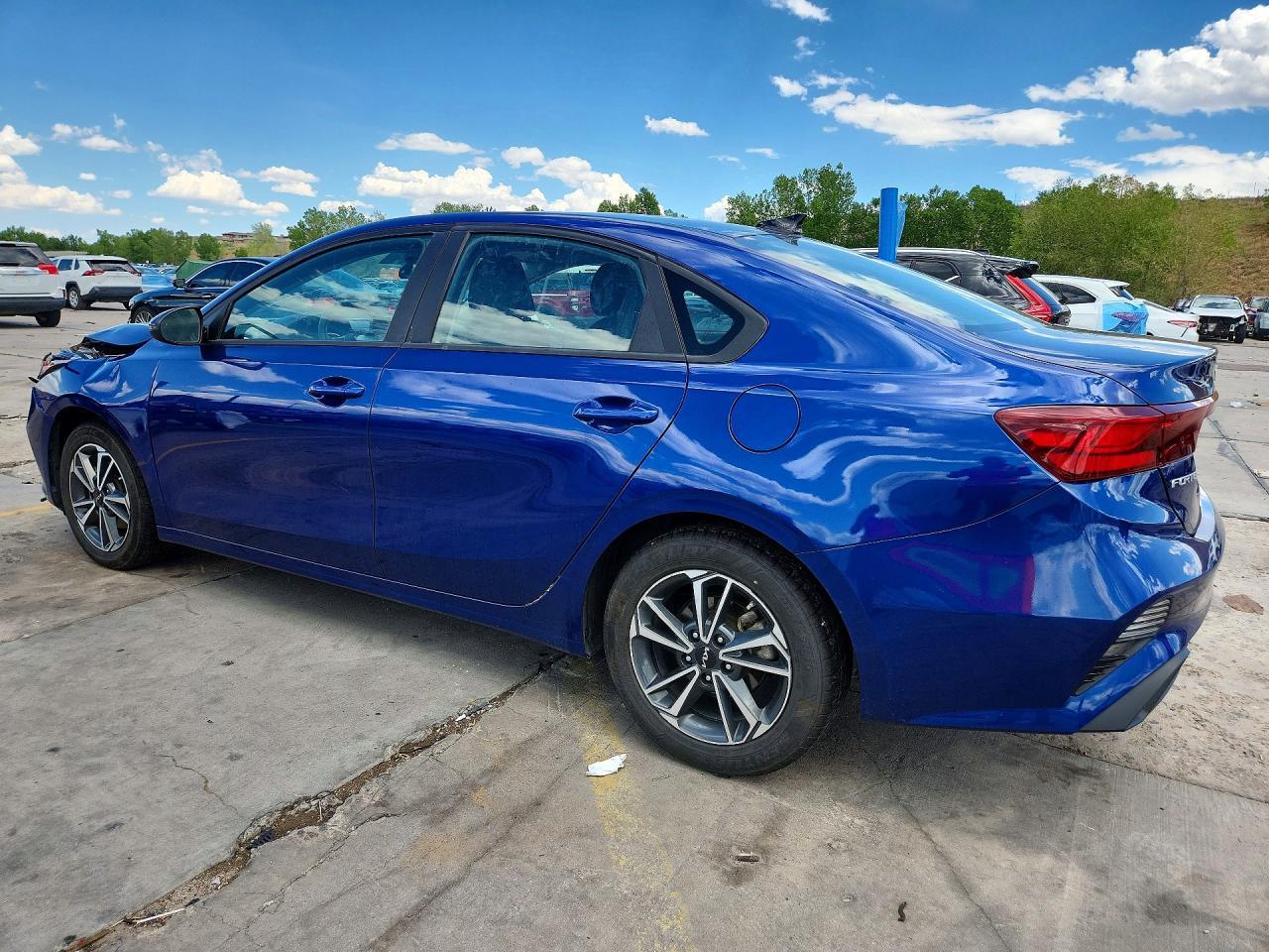 2023 Kia Forte Lxs - Фото 2