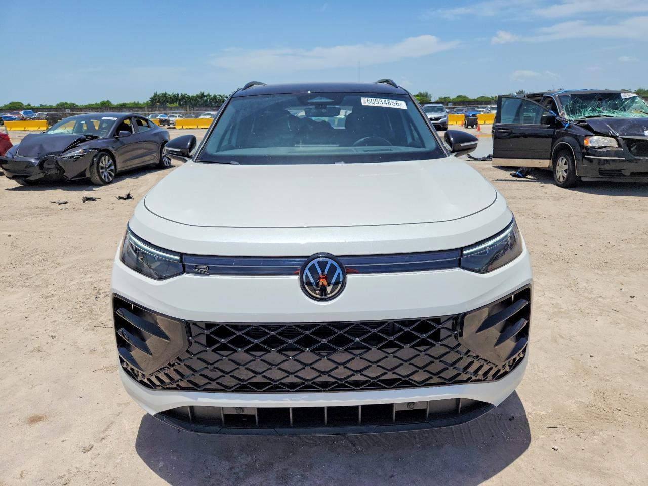 2026 Volkswagen Tiguan Se R-Line Black - Фото 5