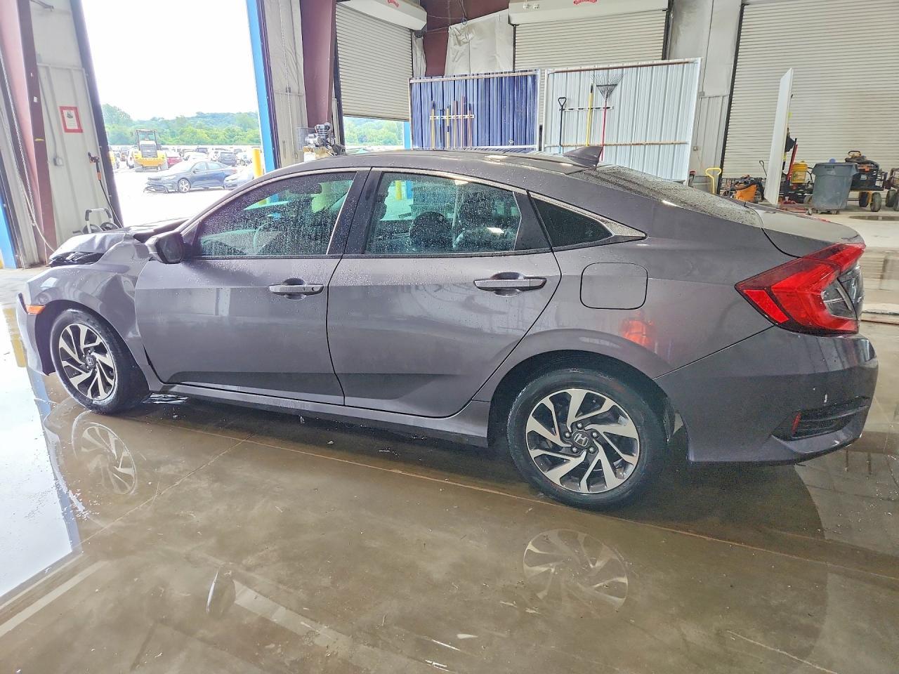 2017 Honda Civic Ex - Фото 2