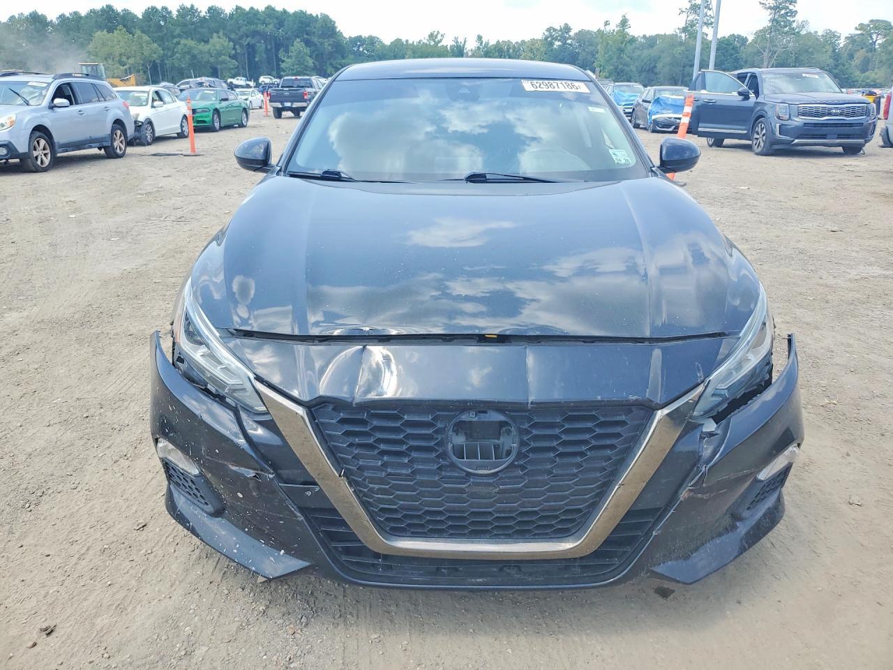 2022 Nissan Altima Sr - Image 5