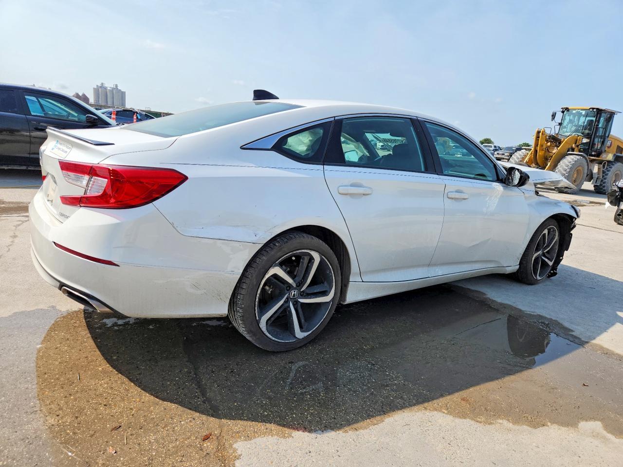 2022 Honda Accord Sport - Фото 3