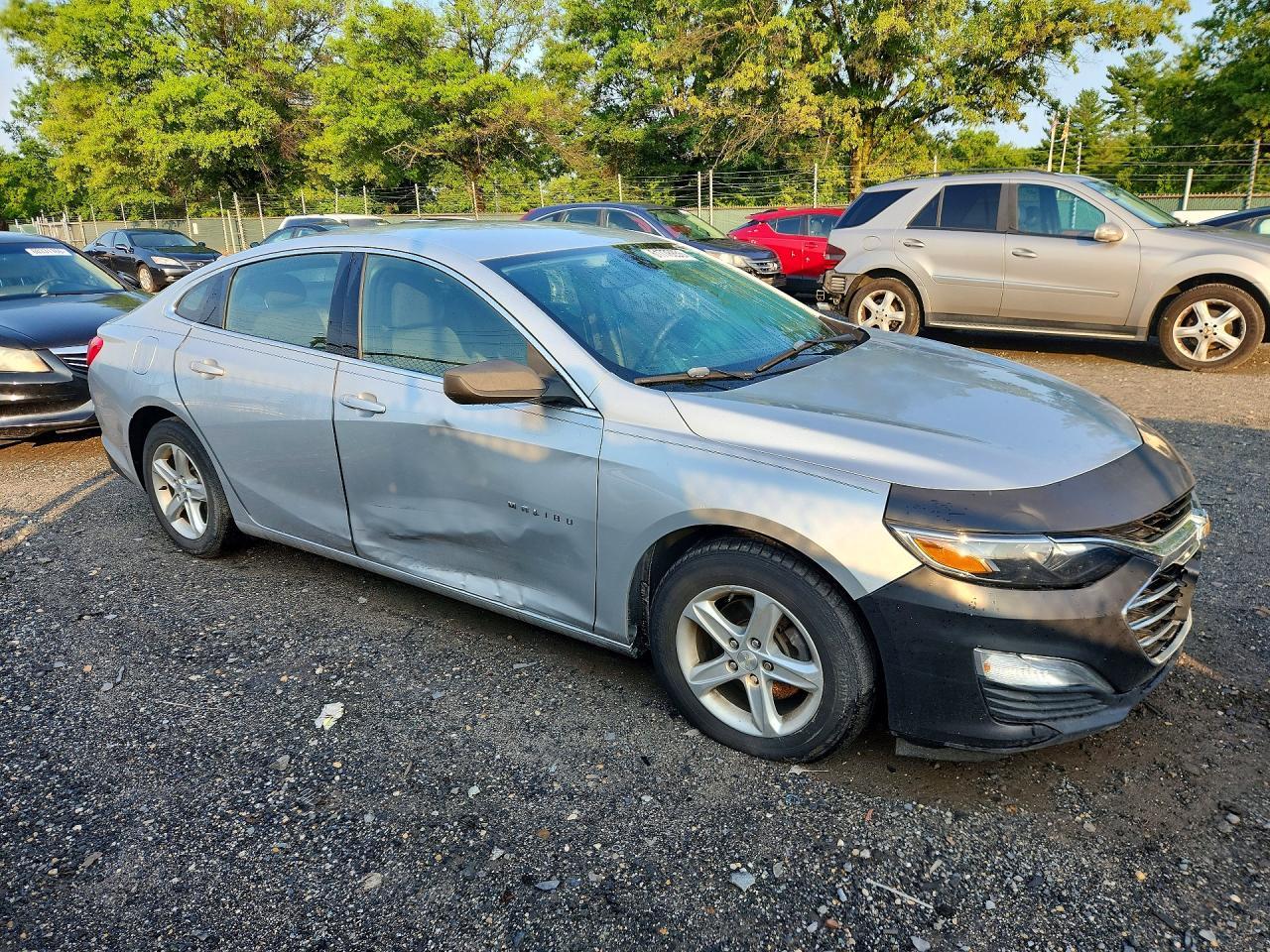 2019 Chevrolet Malibu Ls - Фото 4