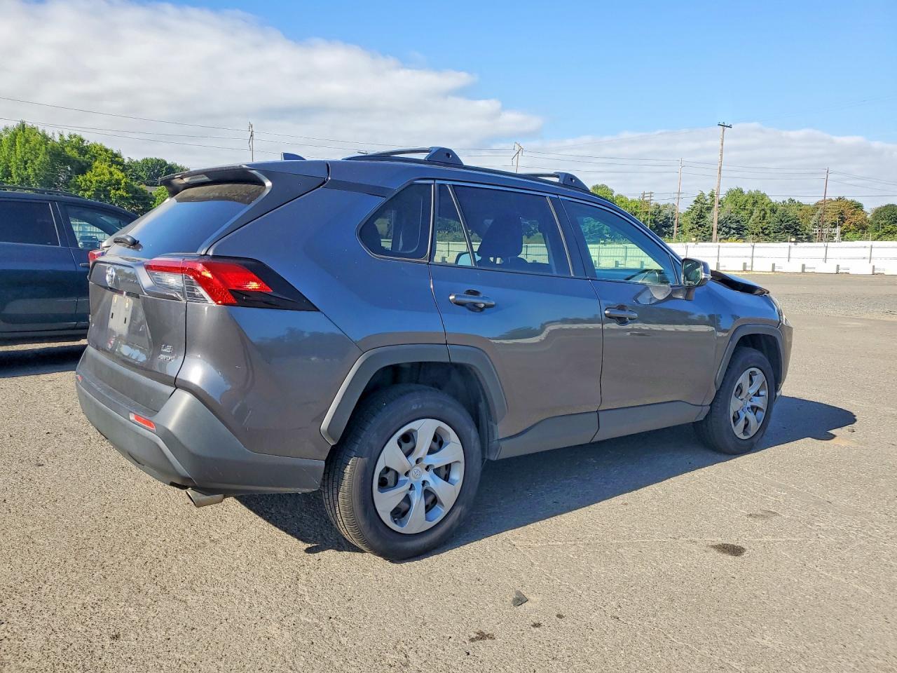 2019 Toyota Rav4 Le - Фото 3