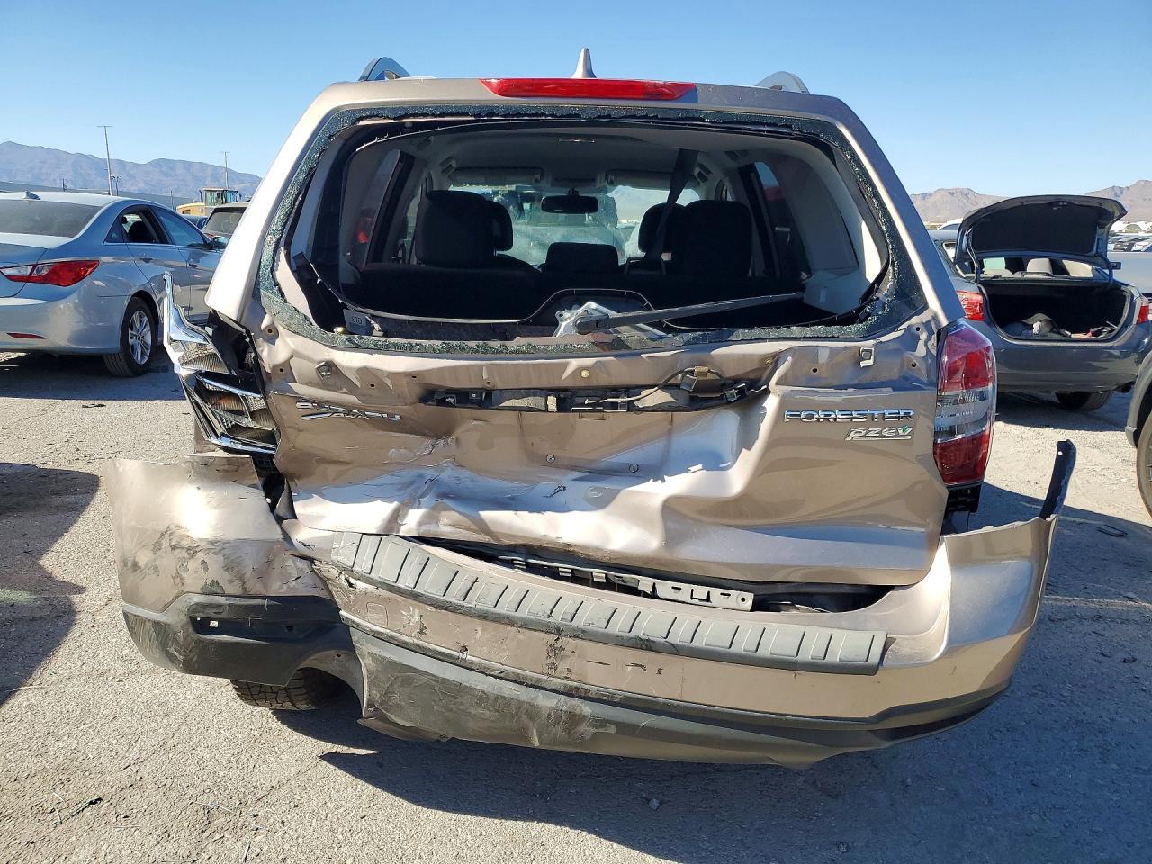 2016 Subaru Forester 2.5I - Фото 6
