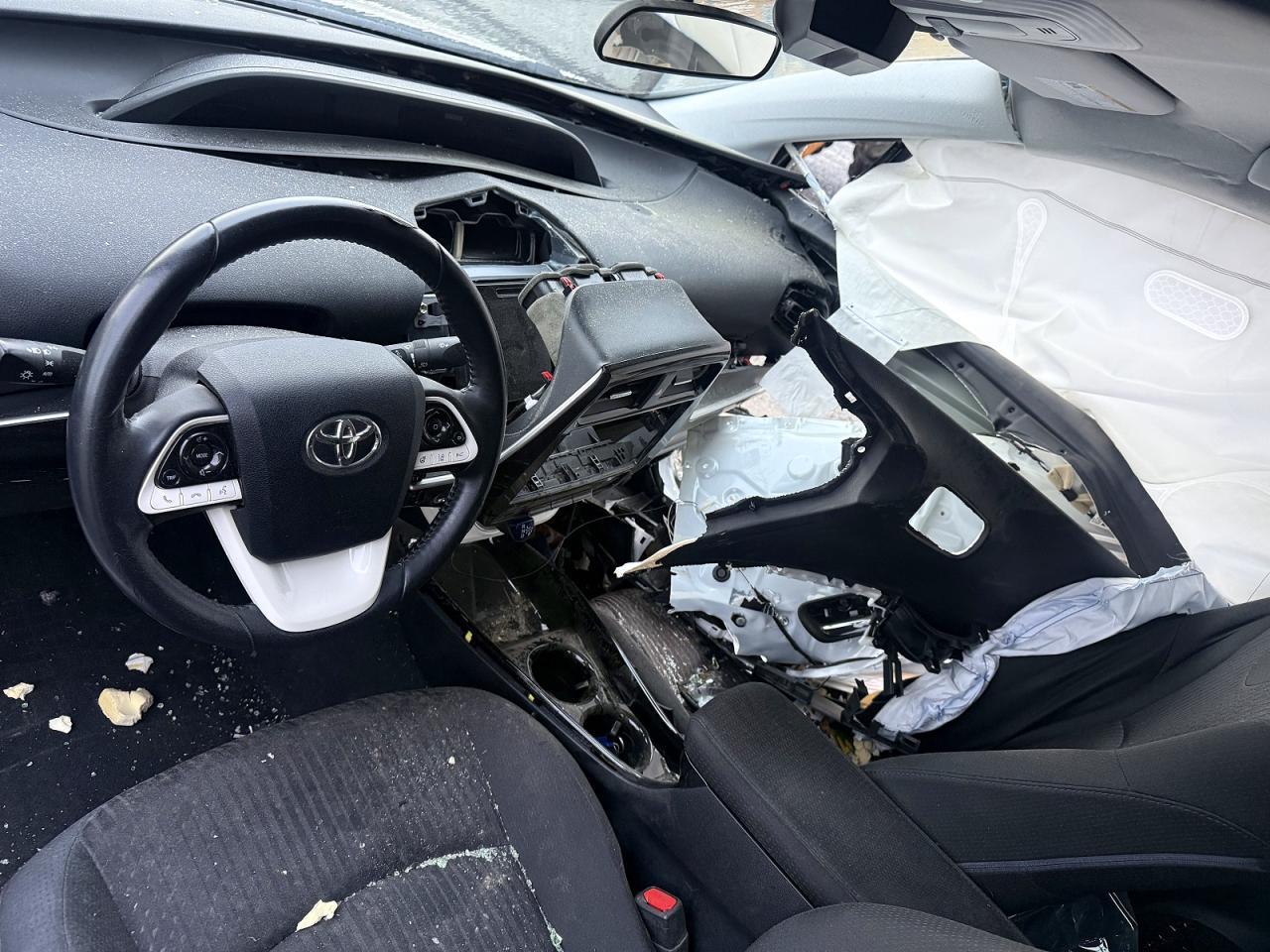 2018 Toyota Prius Prime Plus - Фото 5