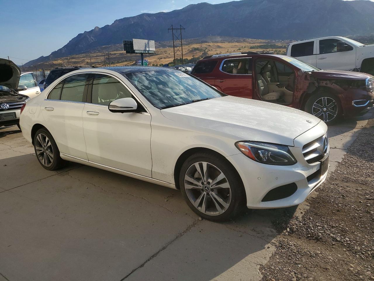 2018 Mercedes-Benz C 300 4Matic - Image 4