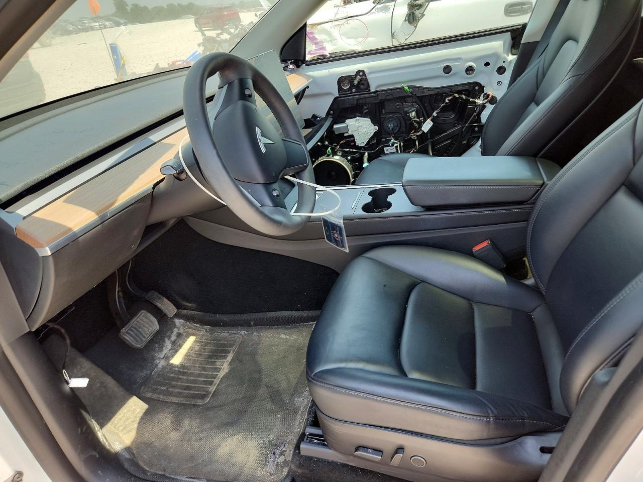 2022 Tesla Model Y - Image 7