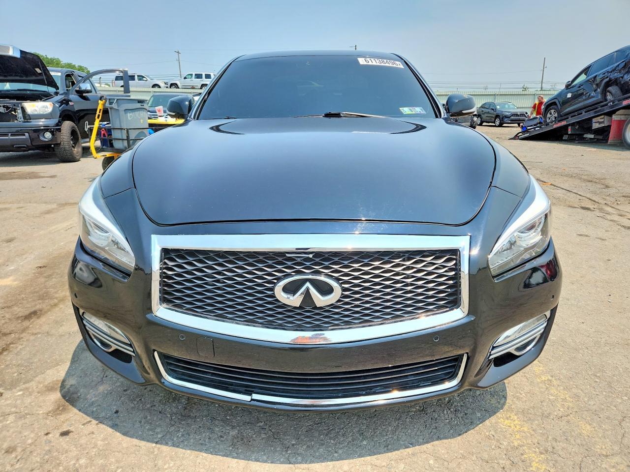 2017 Infiniti Q70 3.7 - Image 5
