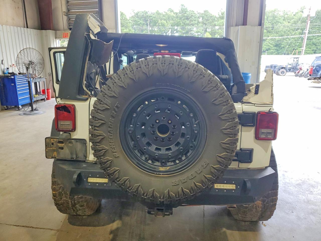 2017 Jeep Wrangler Unlimited Sport - Фото 6