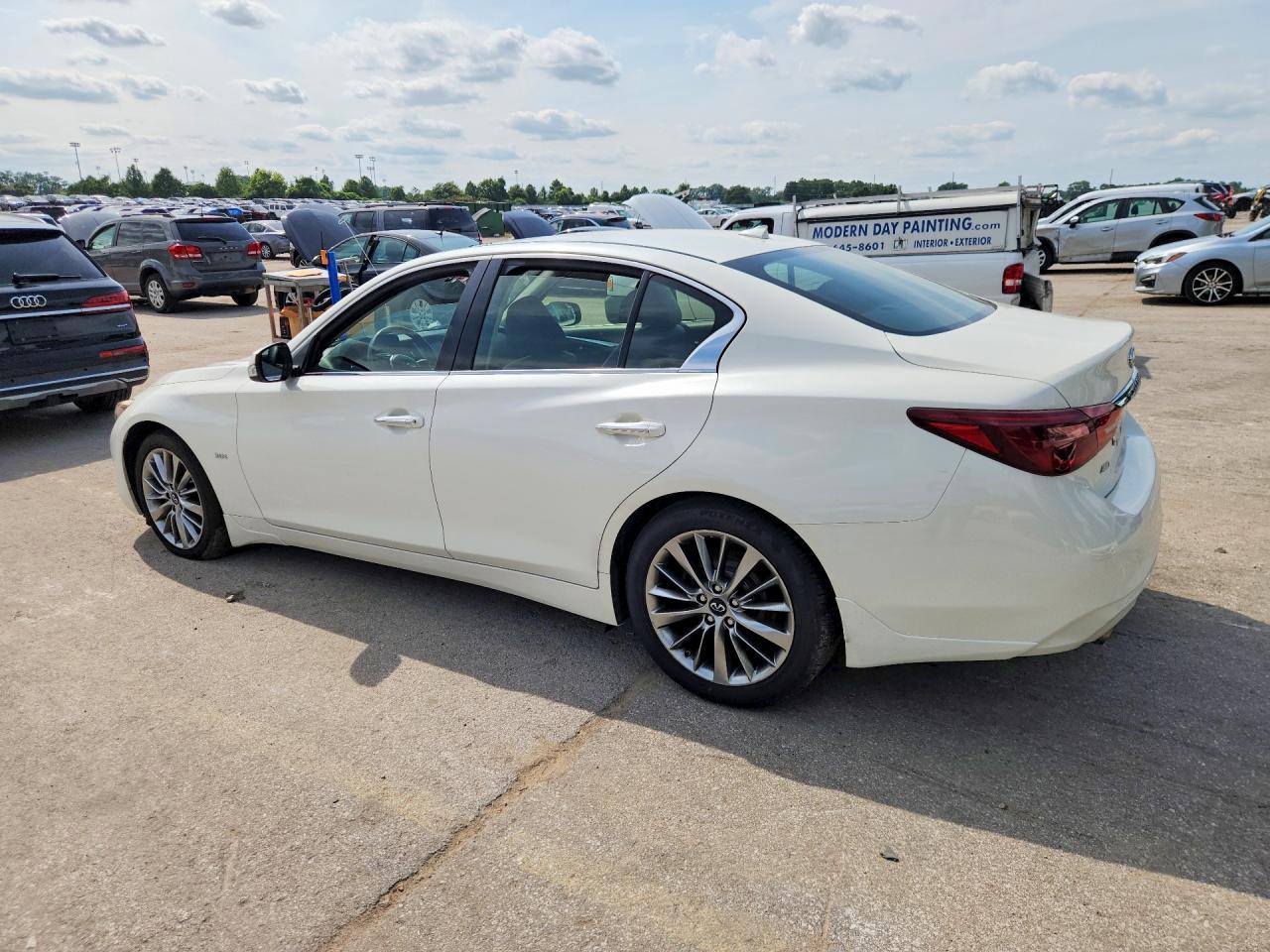 2018 Infiniti Q50 3.0T Luxe - Image 2