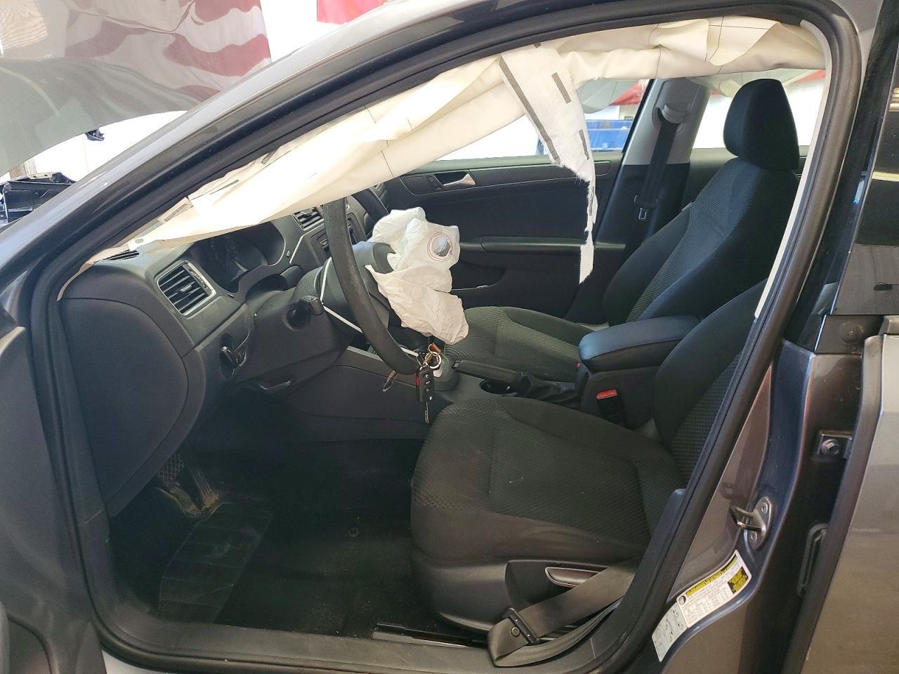 2014 Volkswagen Jetta Base - Image 7
