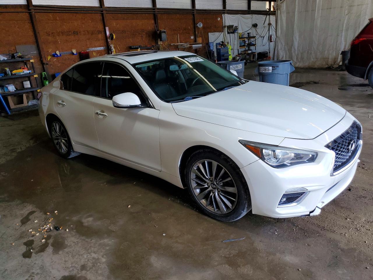 2018 Infiniti Q50 Luxe - Фото 4