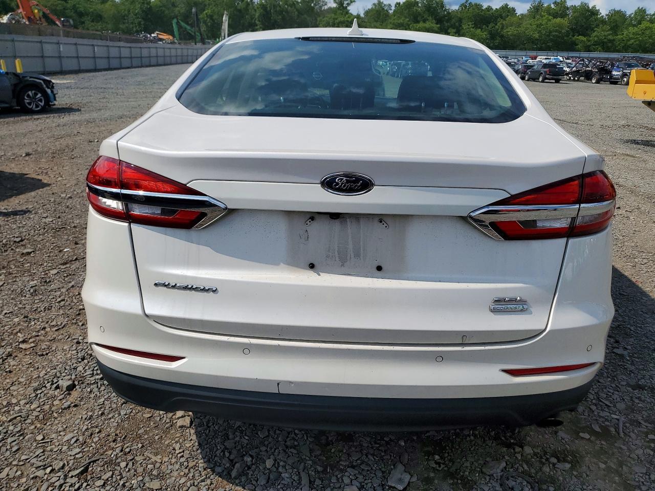 2020 Ford Fusion - Фото 6