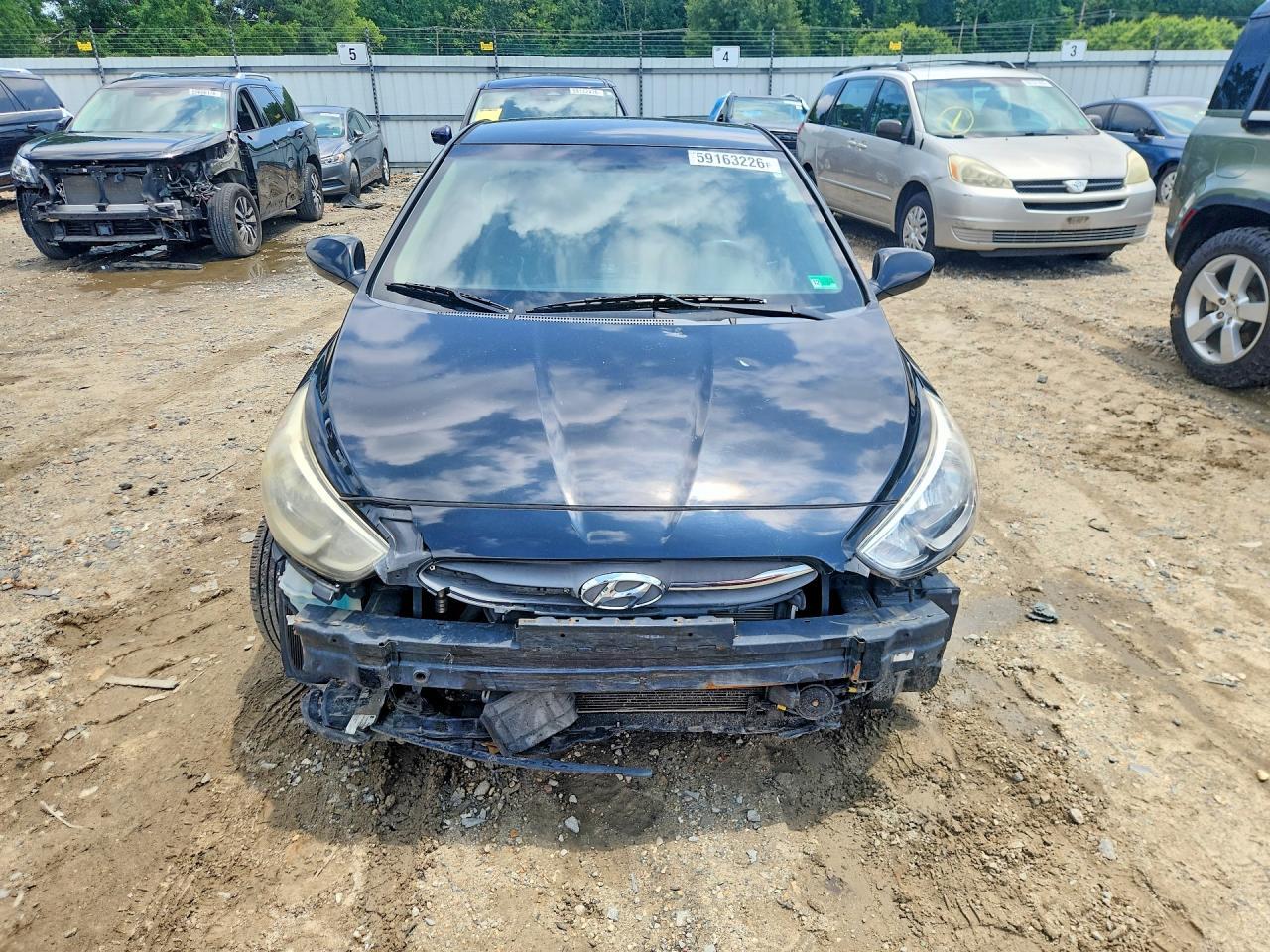 2016 Hyundai Accent Se - Image 5