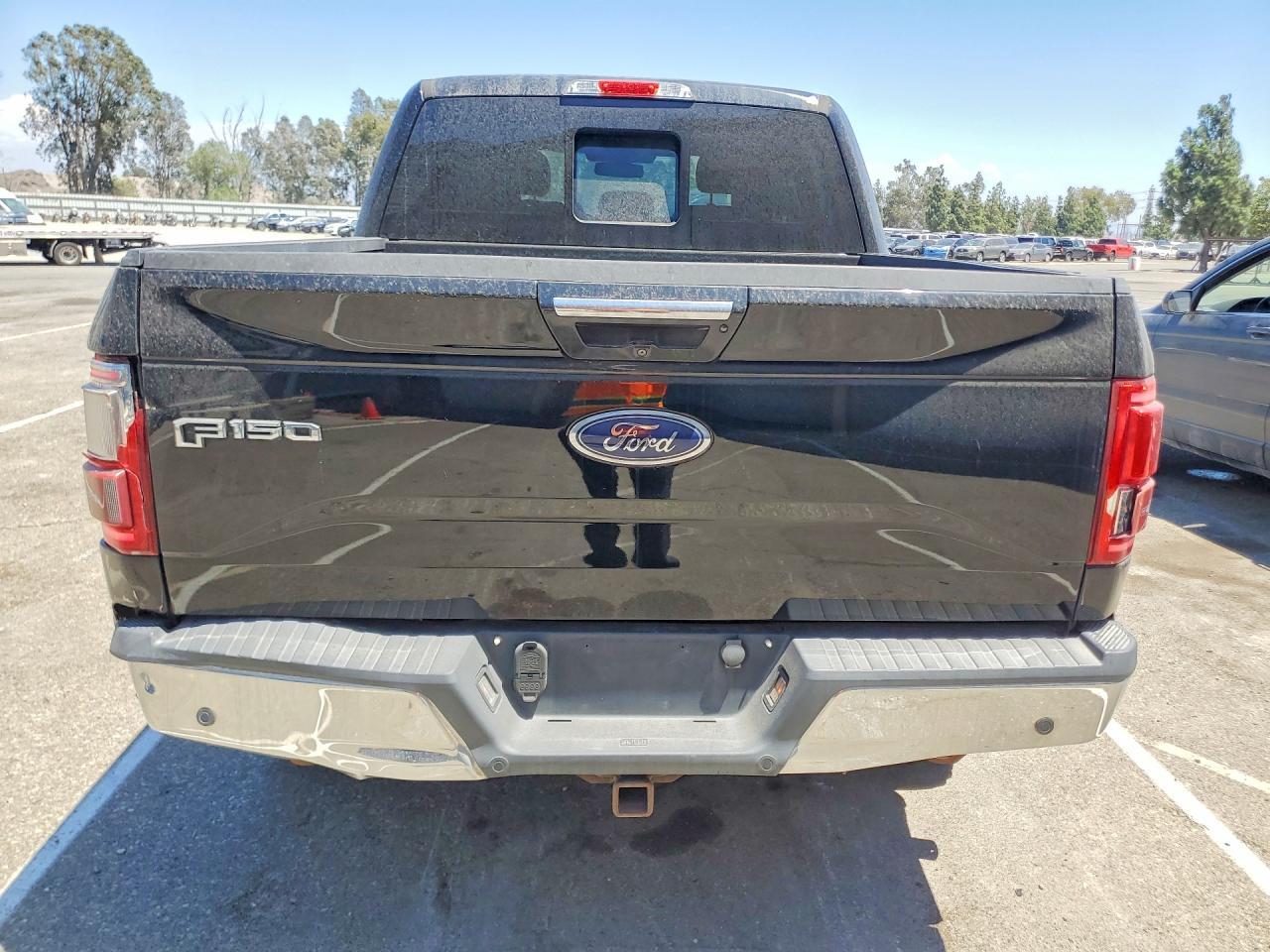 2017 Ford F150 Supercrew - Image 6